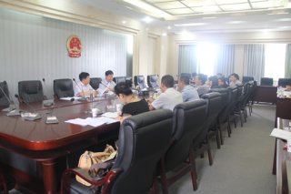 政府領(lǐng)導(dǎo)、企業(yè)代表參加了崇禮新城投資合作協(xié)議討論會
